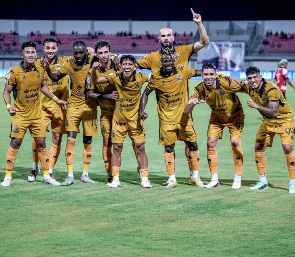 Pemain Bhayangkara Presisi Lampung FC menjelang laga kontra PSIM